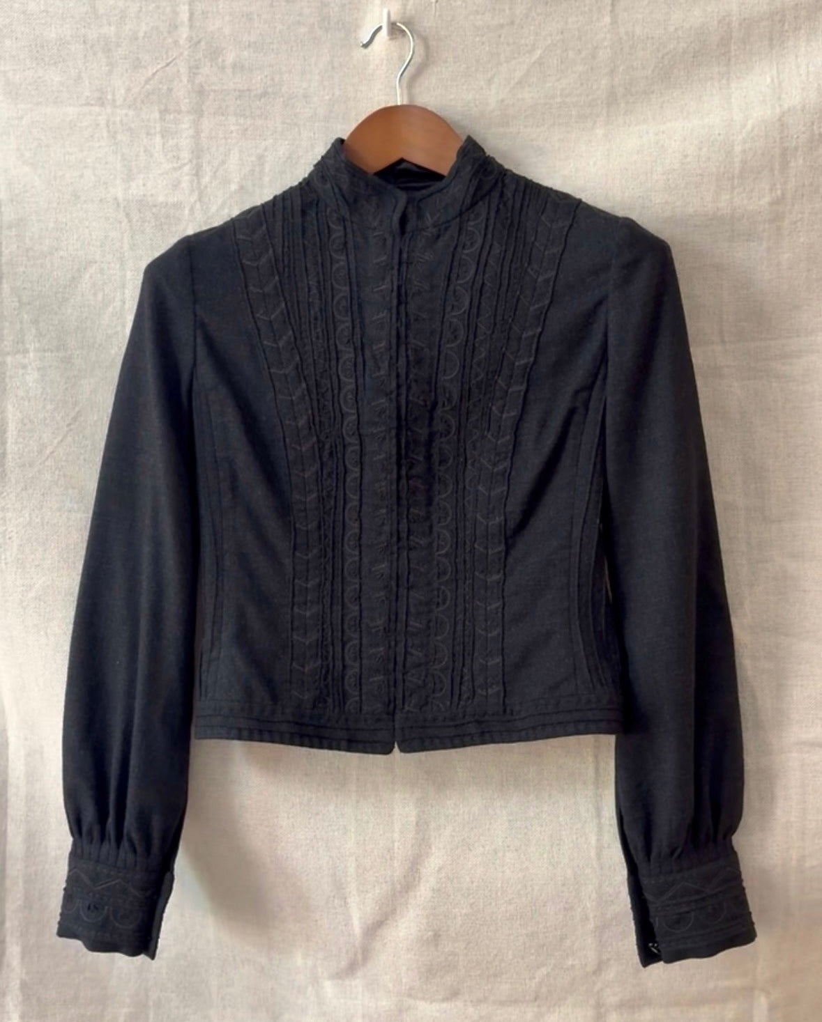 Elie Tahari Black Embroidered Cropped Jacket